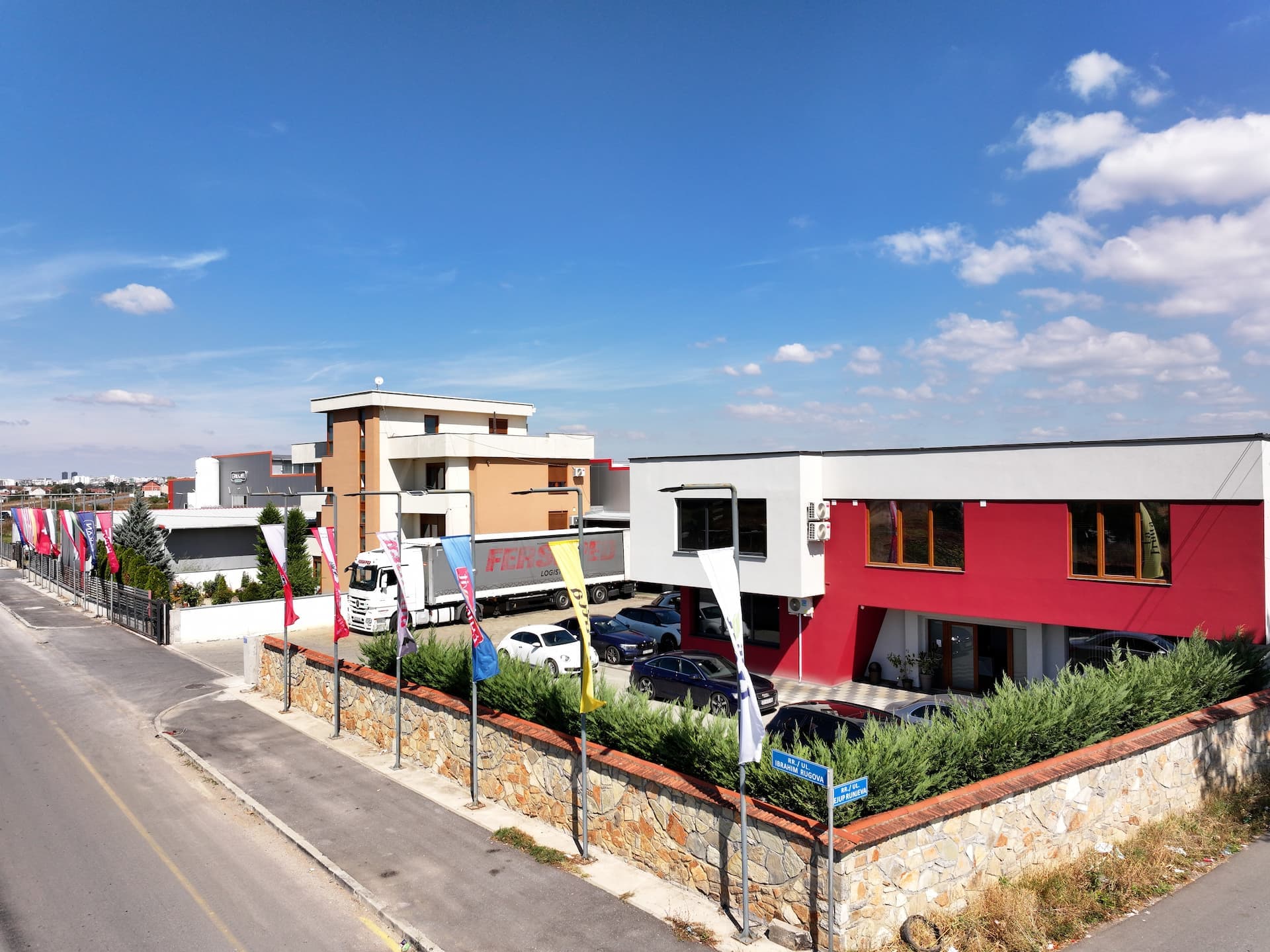 Pamje nga ajri e fabrikës BBF në Ferizaj