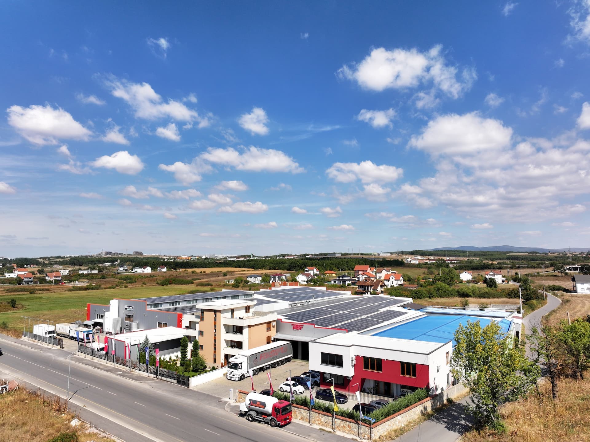 Pamje nga ajri e fabrikës BBF në Ferizaj